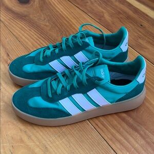 Adidas Barreda Sneakers - Green with Lavender Stripes, Size 8.5